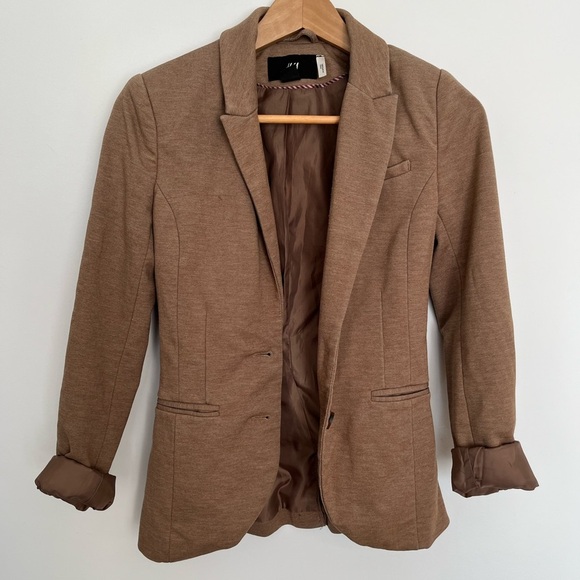 H&M Women's Brown Blazer with 2 buttons size 2 - Picture 2 of 6